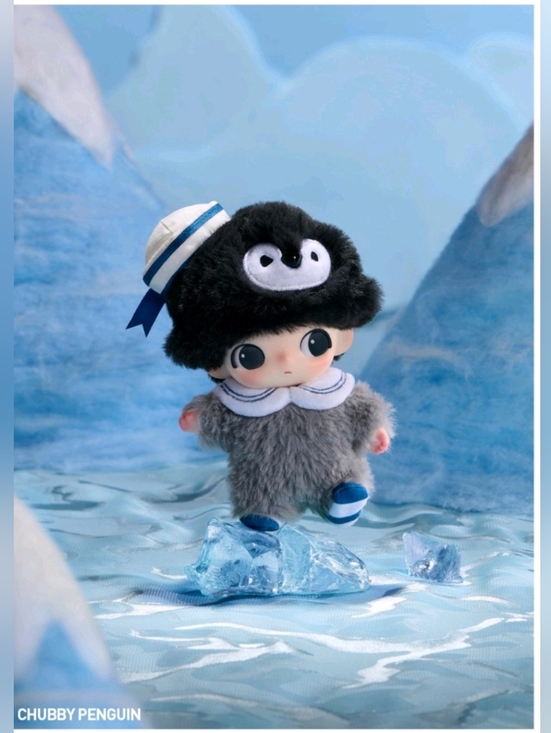 POP MART Accessories - Pop Mart Dimoo The Secret Theatre Club- Chubby Penguin